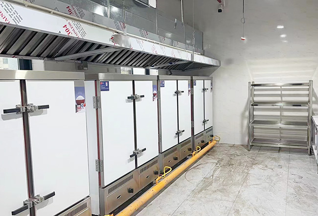 大型廚房設(shè)備廠家  大型廚房設(shè)備廠家