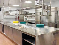 成都不銹鋼商用廚具廠(chǎng)家告訴你商用不銹鋼廚具應(yīng)該如何保養(yǎng)維護(hù)